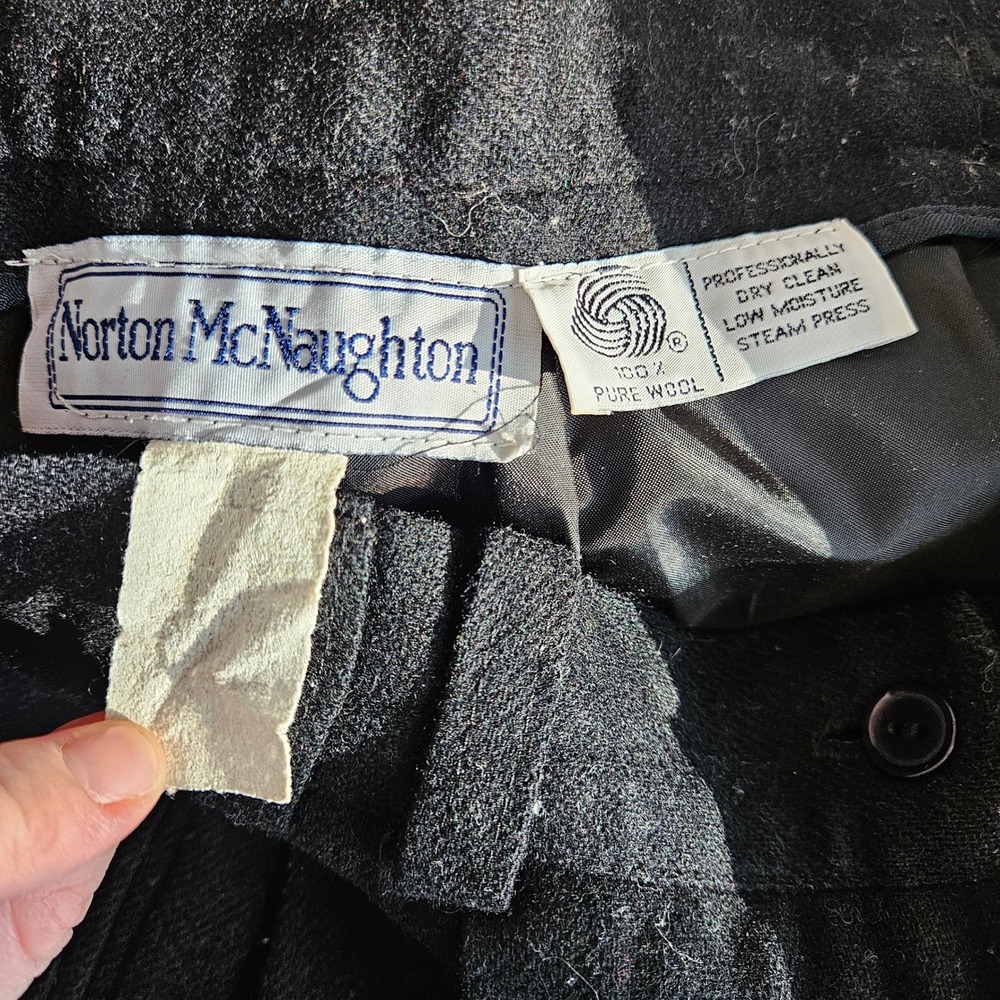Vintage Norton McNaughton 100% Wool Dress Pants Pleated High Waist Black Classic - Picture 3 of 7